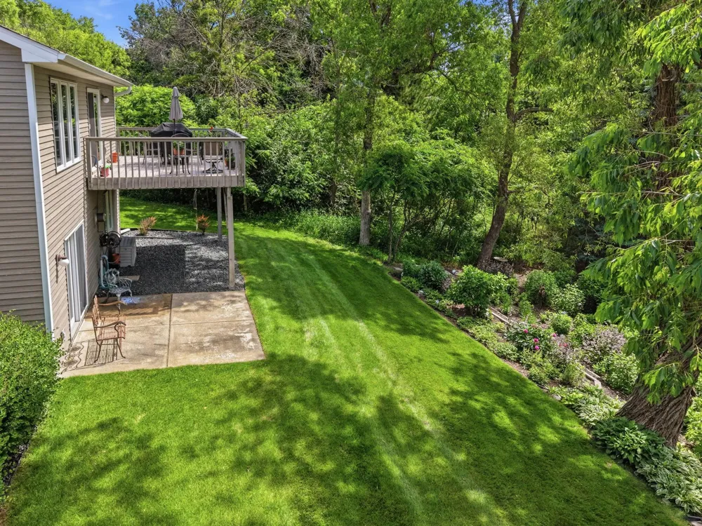 4166 Thornhill Lane Vadnais Heights, MN 55127