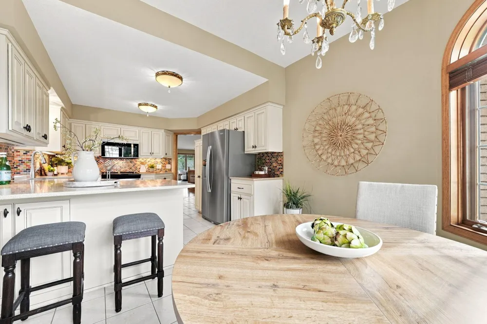 4166 Thornhill Lane Vadnais Heights, MN 55127