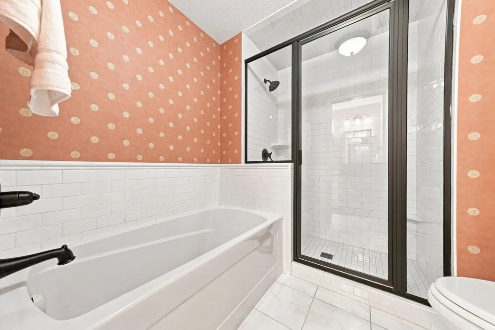 4166 Thornhill Lane Vadnais Heights, MN 55127