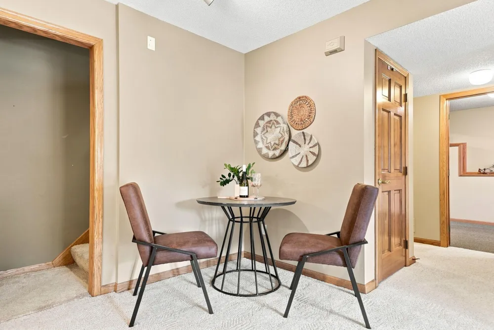 4166 Thornhill Lane Vadnais Heights, MN 55127