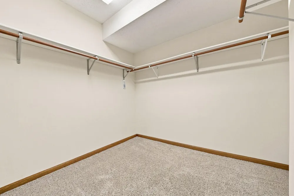 4166 Thornhill Lane Vadnais Heights, MN 55127