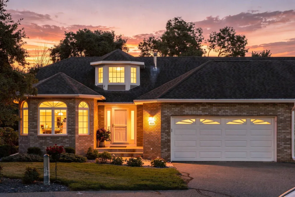4166 Thornhill Lane Vadnais Heights, MN 55127
