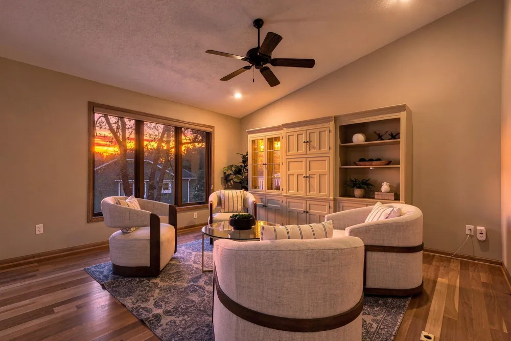 4166 Thornhill Lane Vadnais Heights, MN 55127