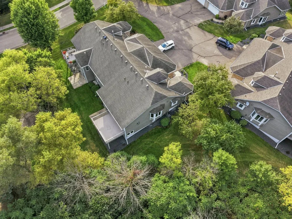 4166 Thornhill Lane Vadnais Heights, MN 55127