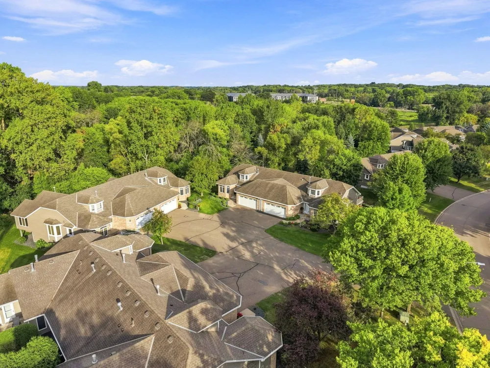 4166 Thornhill Lane Vadnais Heights, MN 55127