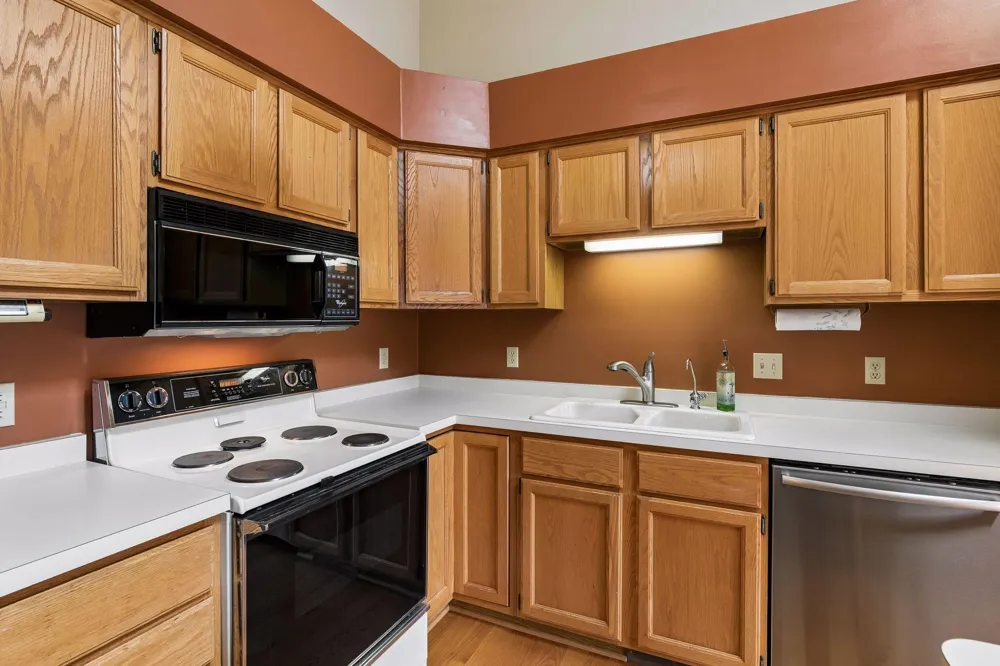 12526 Parkwood Drive Burnsville, MN 55337