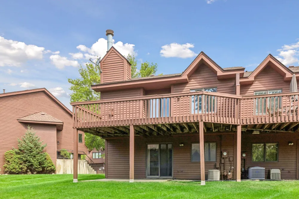 12526 Parkwood Drive Burnsville, MN 55337