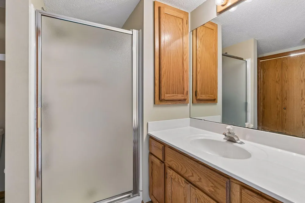 12526 Parkwood Drive Burnsville, MN 55337
