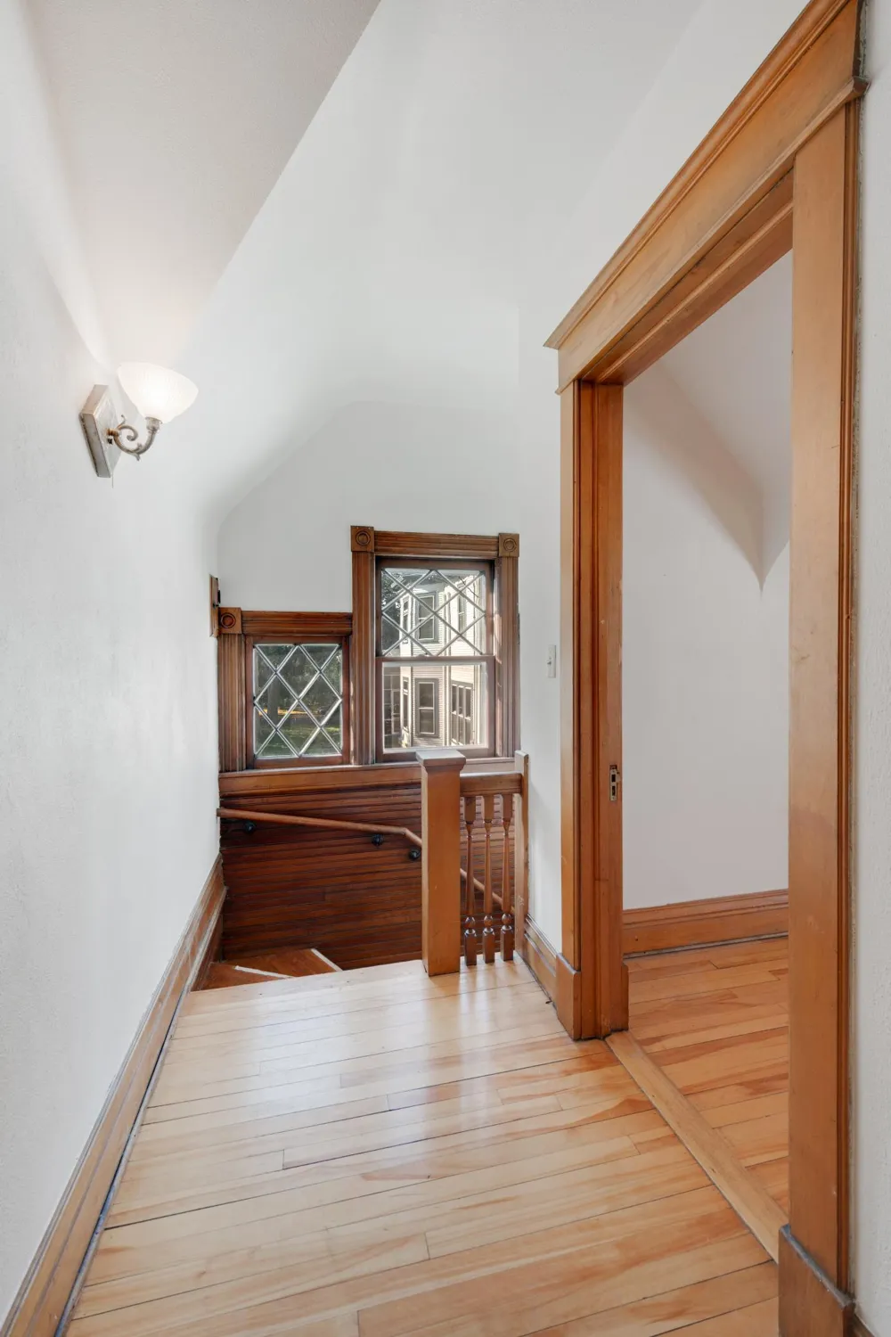 911 Lincoln Avenue #CH Saint Paul, MN 55105
