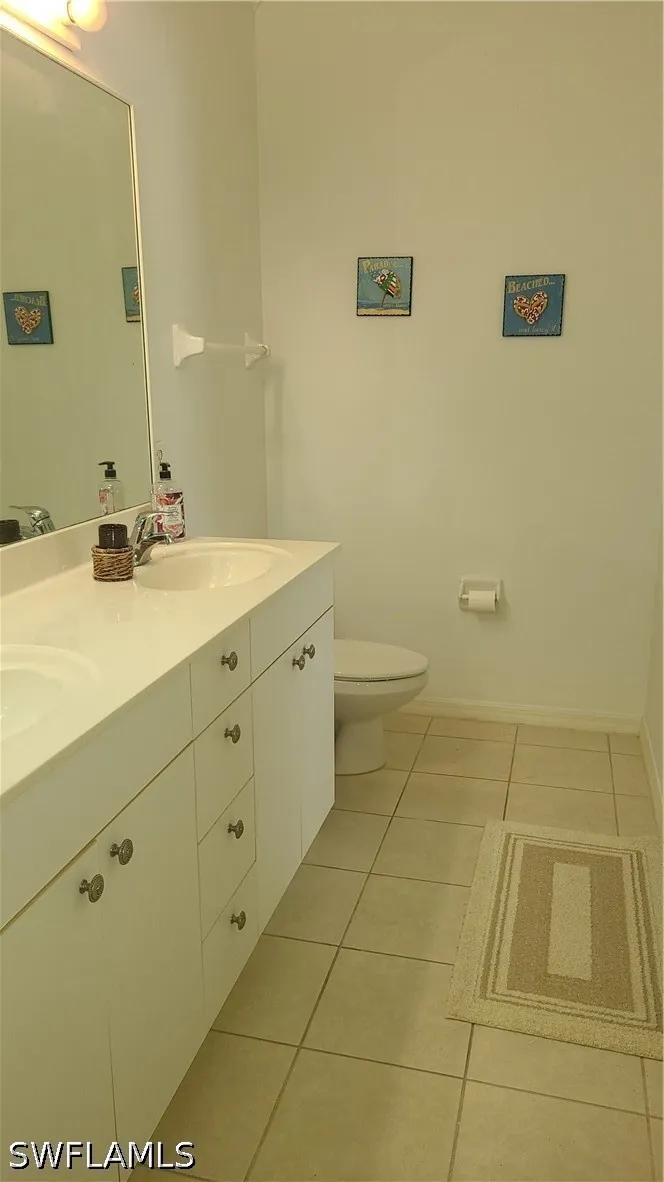Robin Hood Circle #201 Naples, FL 34104
