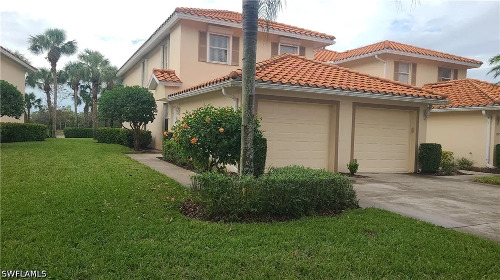 Robin Hood Circle #201 Naples, FL 34104