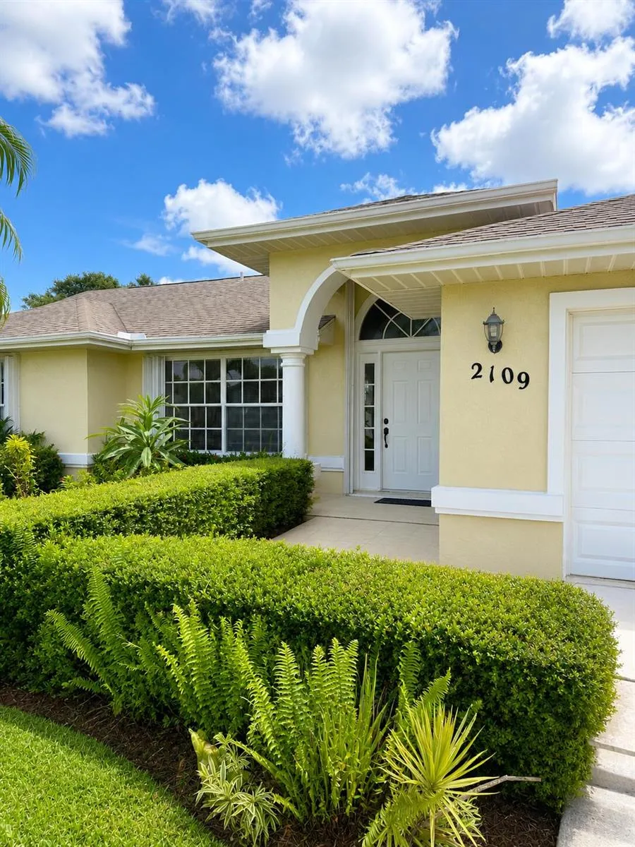 2109 SE Genoa Street Port St. Lucie, FL 34952