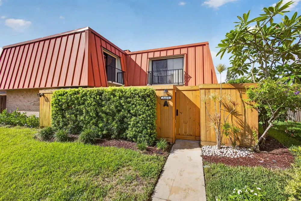 3202 Meridian Way #A Palm Beach Gardens, FL 33410