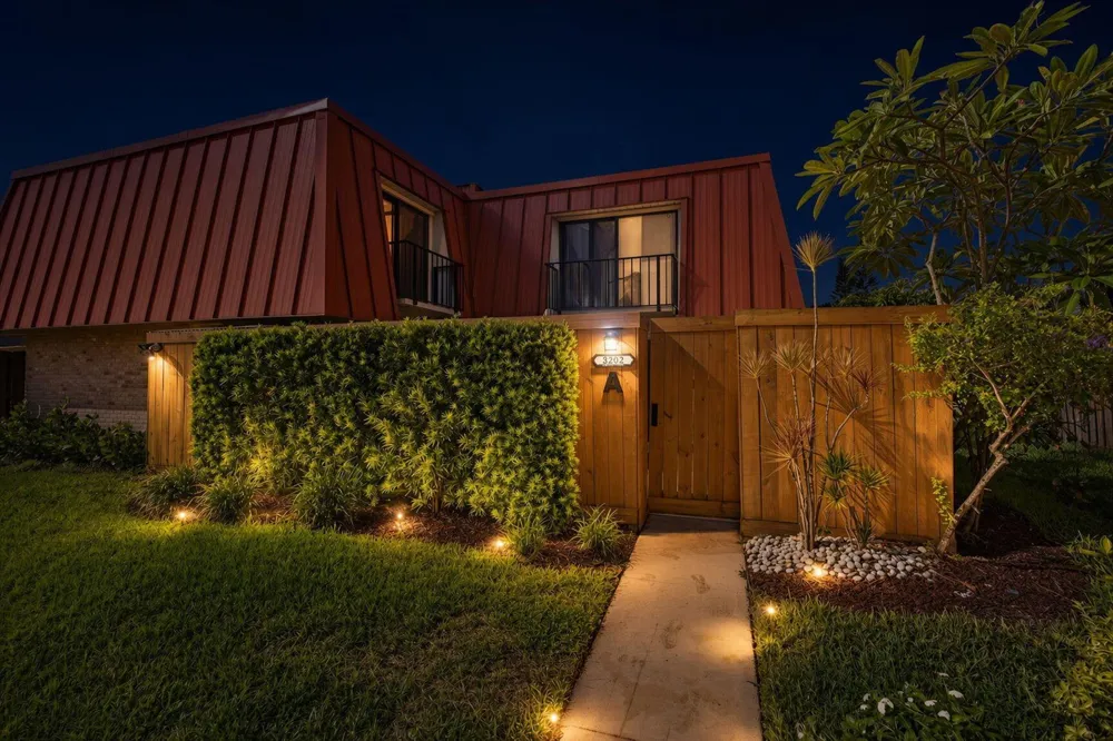 3202 Meridian Way #A Palm Beach Gardens, FL 33410