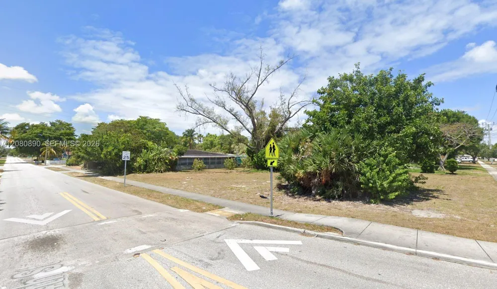 NE 4th St Pompano Beach, FL 33060