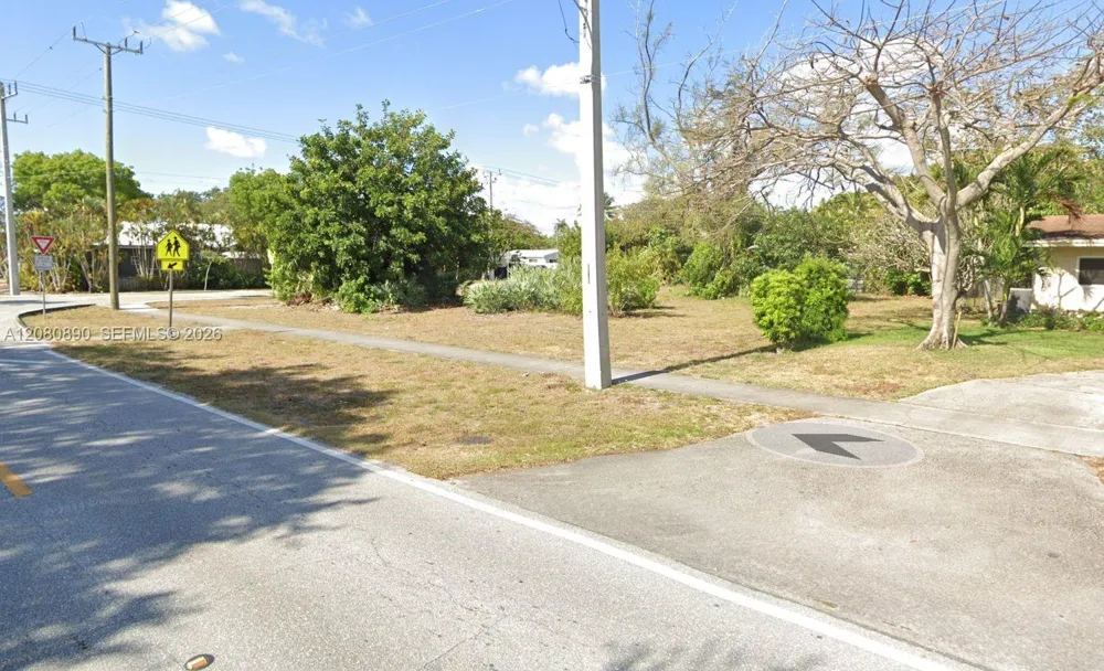 NE 4th St Pompano Beach, FL 33060