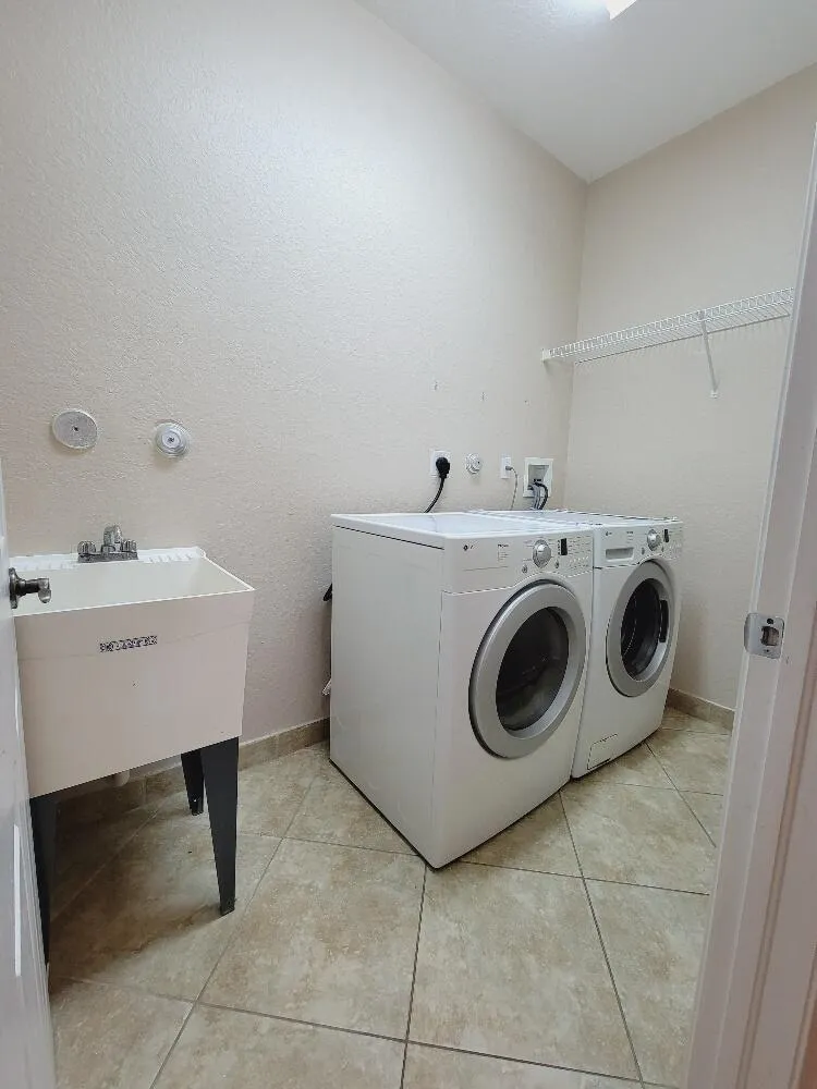 2620 Sandy Cay West Palm Beach, FL 33411