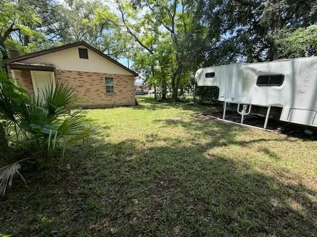 1751 W 20TH STREET Jacksonville, FL 32209