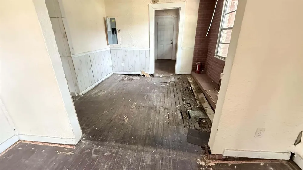 1751 W 20TH STREET Jacksonville, FL 32209