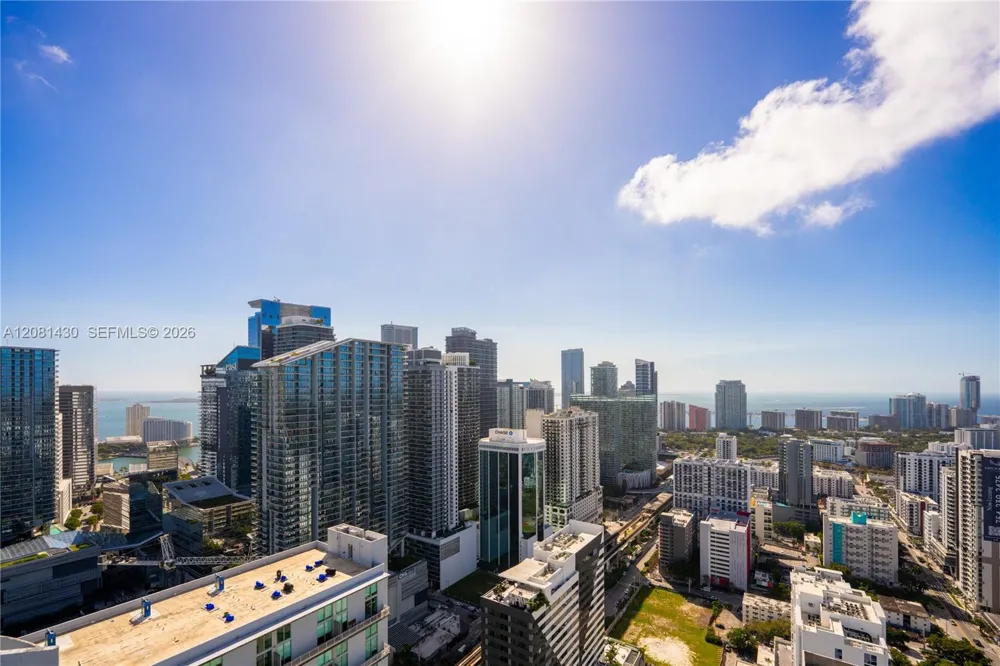 185 SW 7th St #4412 Miami, FL 33130