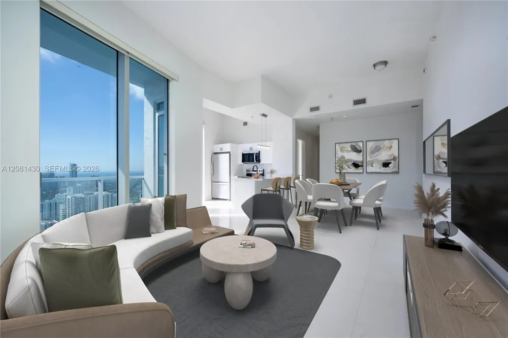 185 SW 7th St #4412 Miami, FL 33130