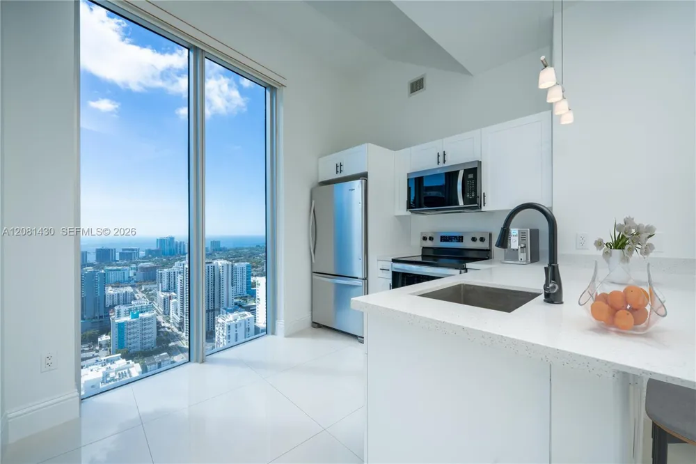 185 SW 7th St #4412 Miami, FL 33130