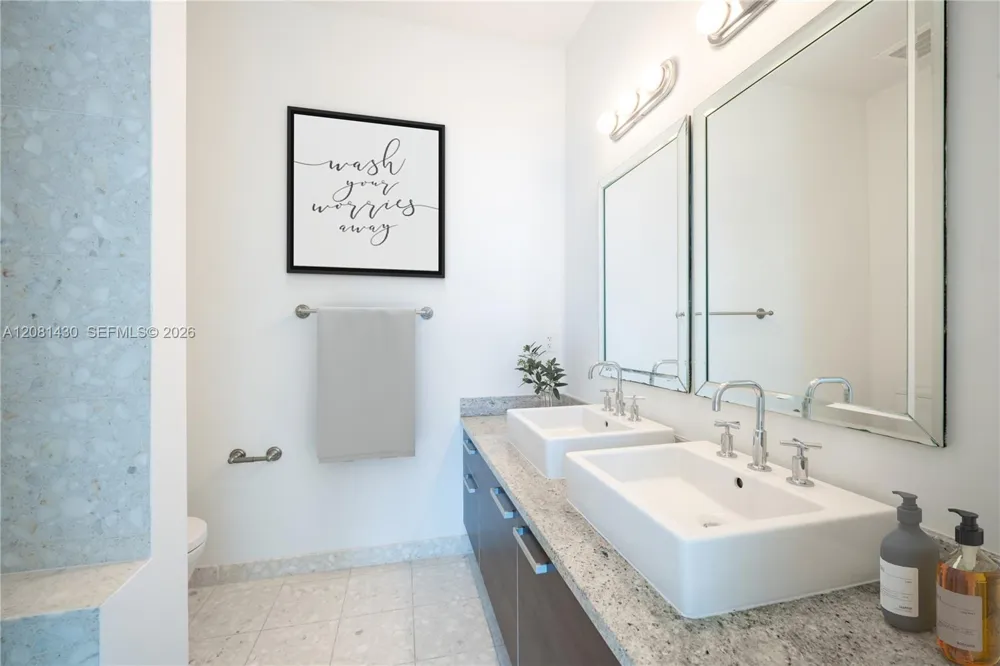 185 SW 7th St #4412 Miami, FL 33130