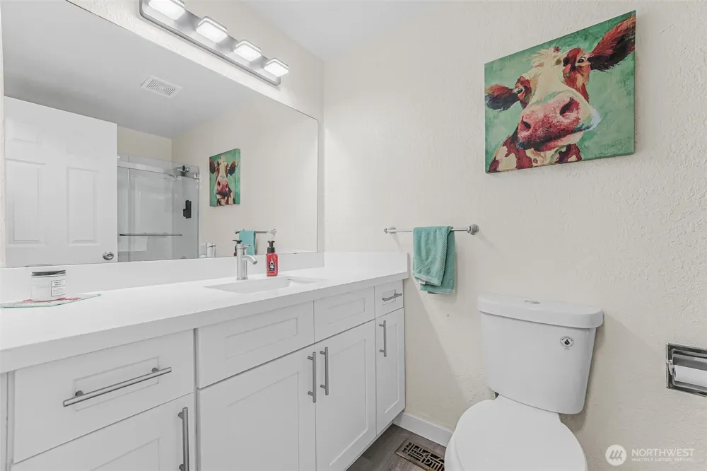 317 68th Avenue E Tacoma, WA 98424