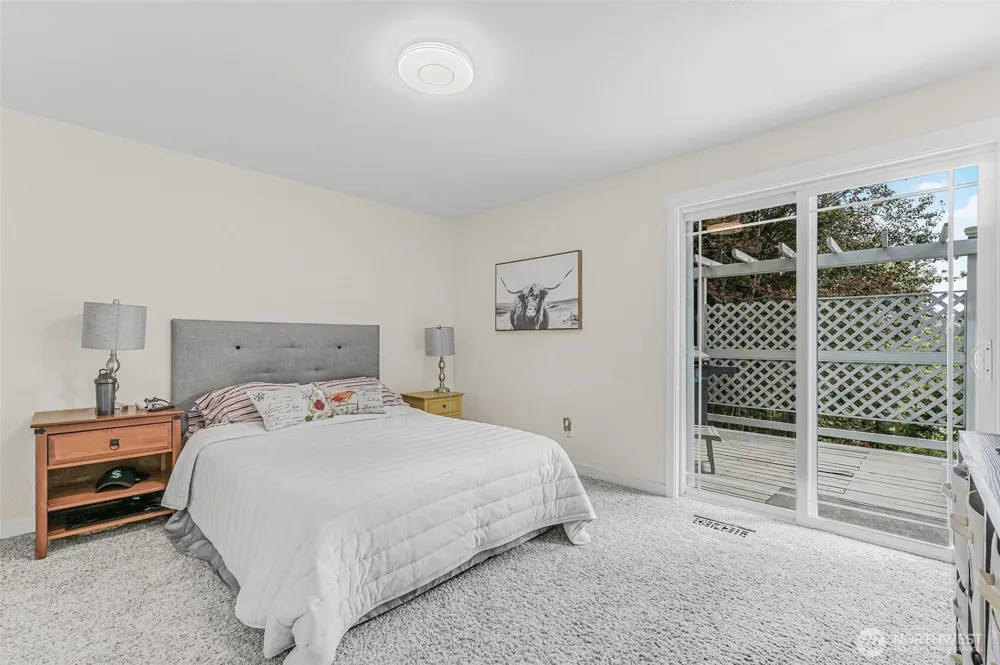 317 68th Avenue E Tacoma, WA 98424