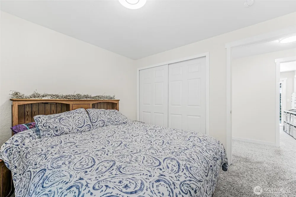 317 68th Avenue E Tacoma, WA 98424