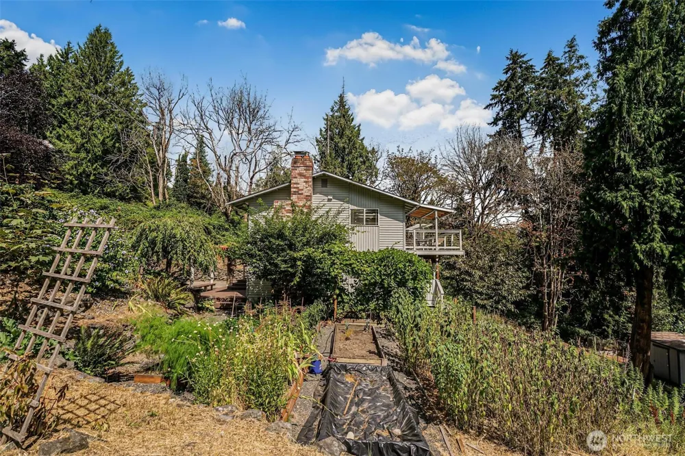 317 68th Avenue E Tacoma, WA 98424