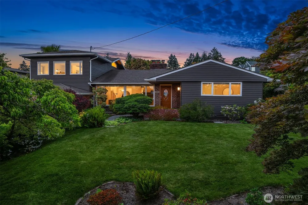 1333 98th Avenue NE Clyde Hill, WA 98004