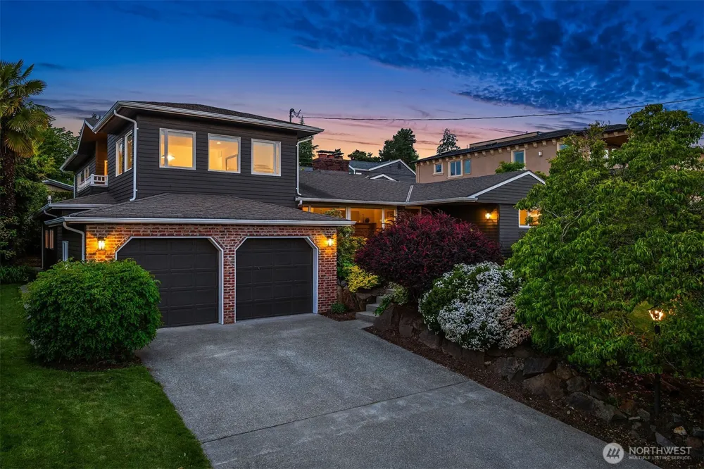 1333 98th Avenue NE Clyde Hill, WA 98004