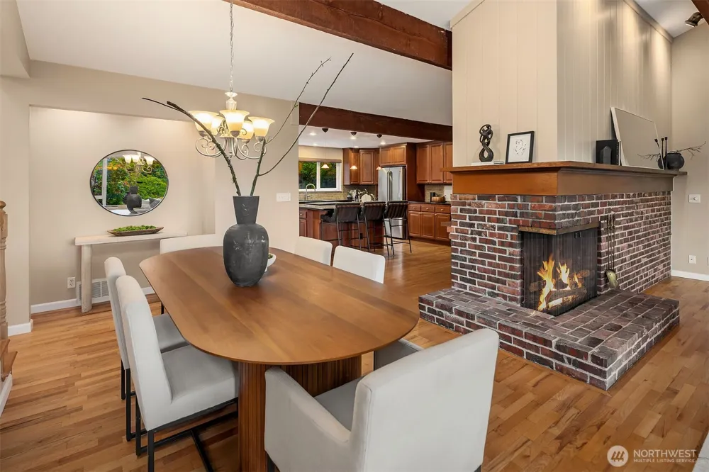 1333 98th Avenue NE Clyde Hill, WA 98004