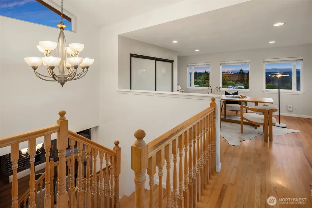 1333 98th Avenue NE Clyde Hill, WA 98004
