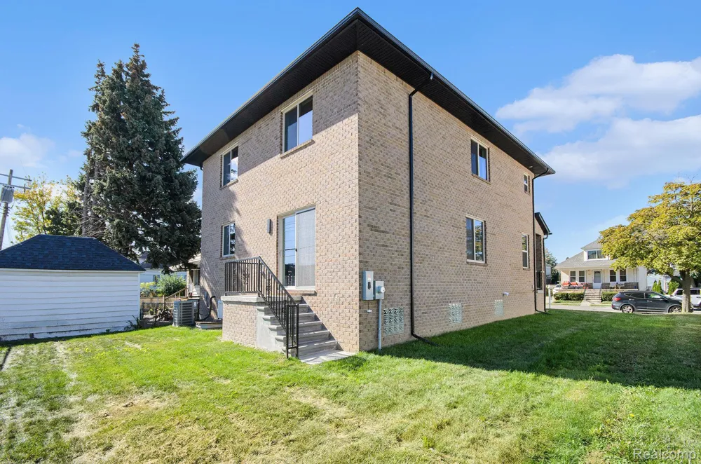 5268 Hartwell Street Dearborn City, MI 48126