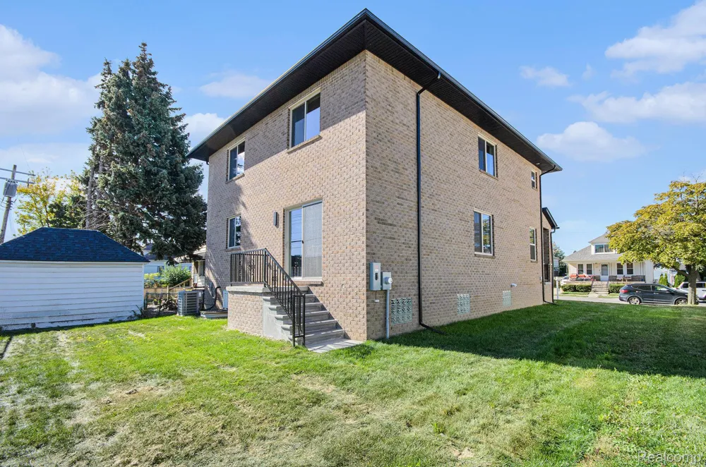 5268 Hartwell Street Dearborn City, MI 48126