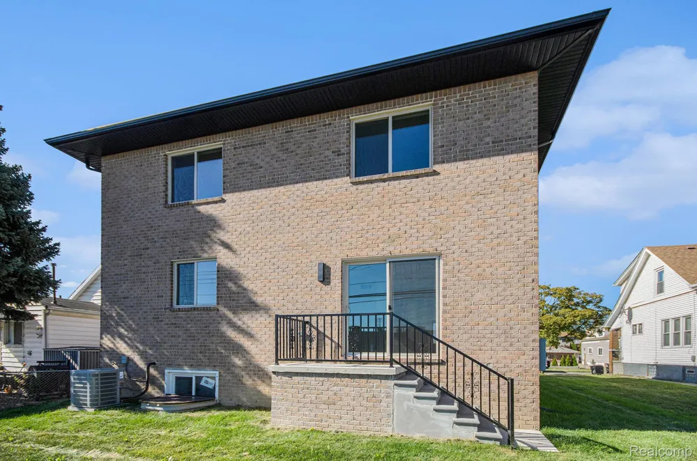 5268 Hartwell Street Dearborn City, MI 48126