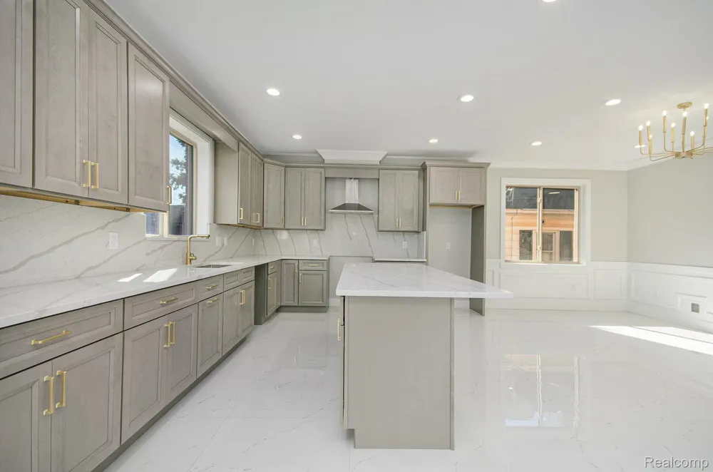 5268 Hartwell Street Dearborn City, MI 48126