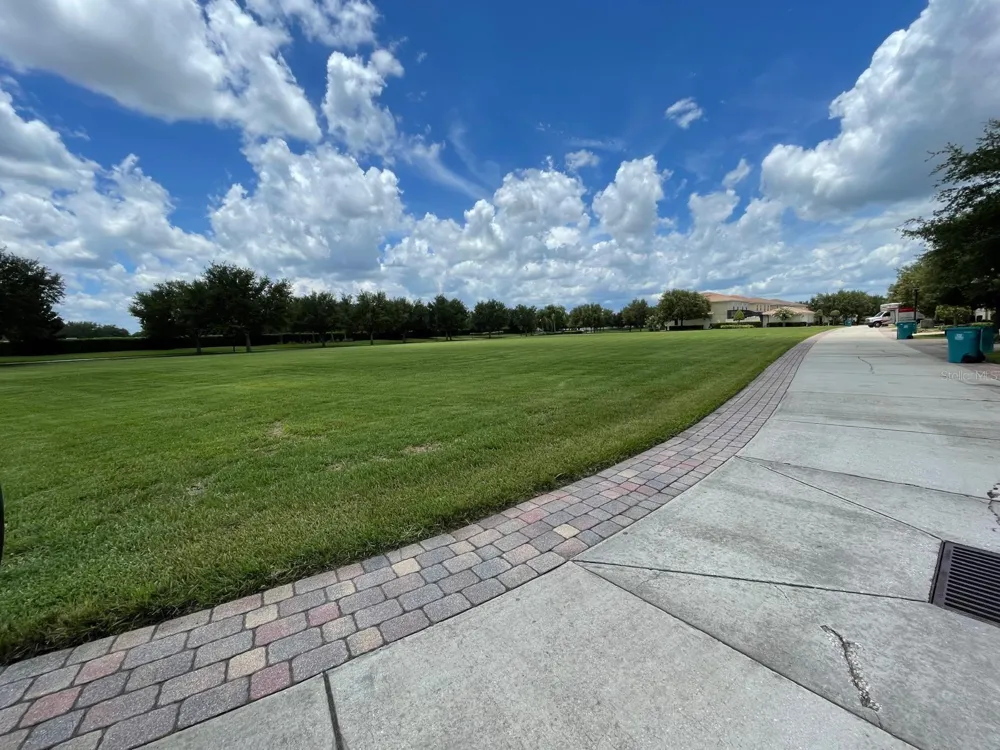 11956 LORENZA LANE Orlando, FL 32827