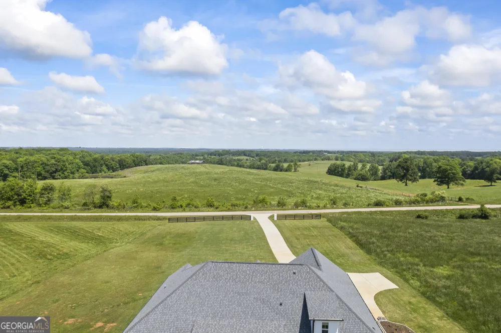 209 Unawatti RD Canon, GA 30520