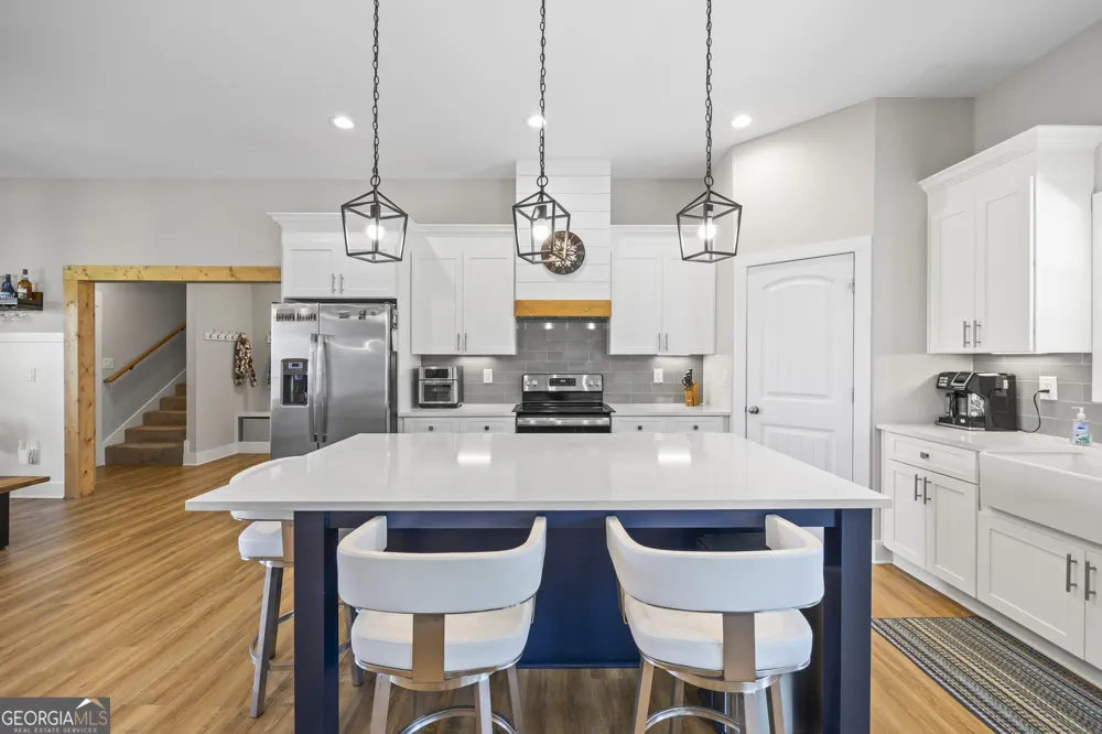 209 Unawatti RD Canon, GA 30520