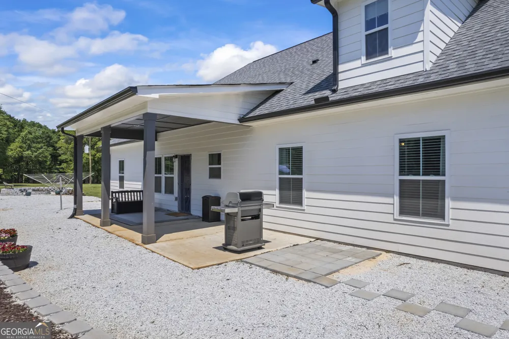 209 Unawatti RD Canon, GA 30520
