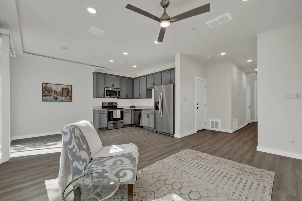 104 Creekside Trail #104 Kyle, TX 78640