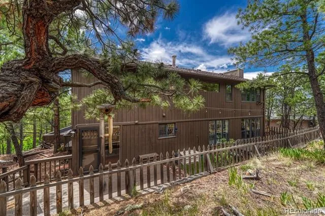 6175 Garlock Way Colorado Springs, CO 80918