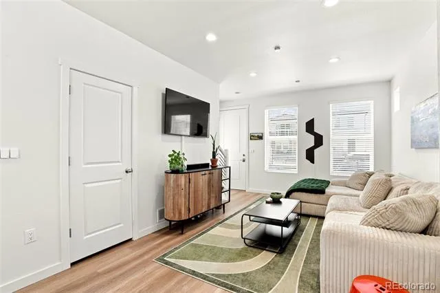 5026 Walden Way Denver, CO 80249