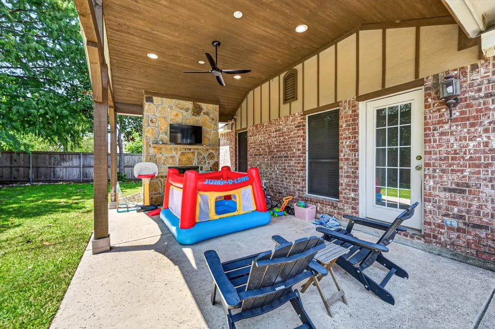 2304 Tralee Circle McKinney, TX 75072