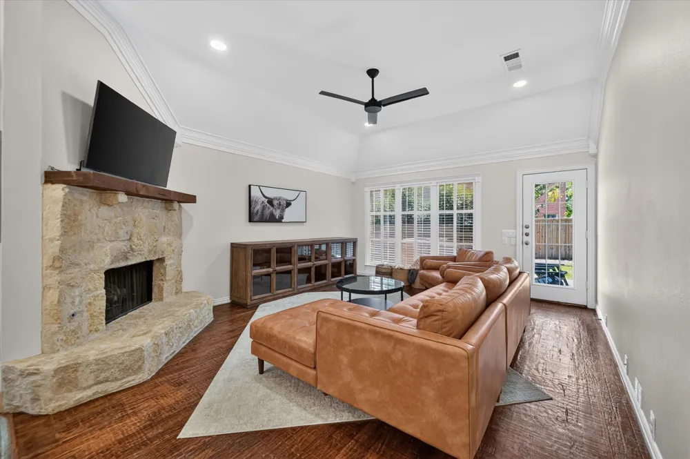 2304 Tralee Circle McKinney, TX 75072