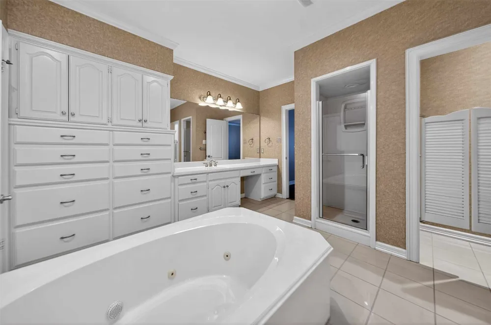504 Hyde Park Drive Tyler, TX 75701