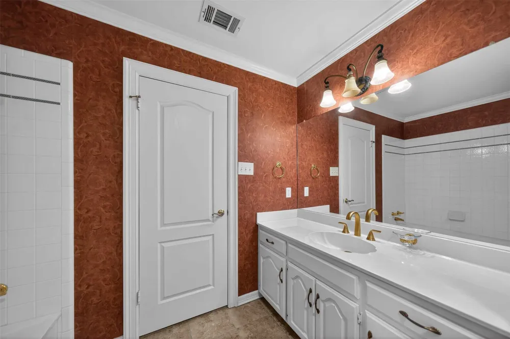 504 Hyde Park Drive Tyler, TX 75701